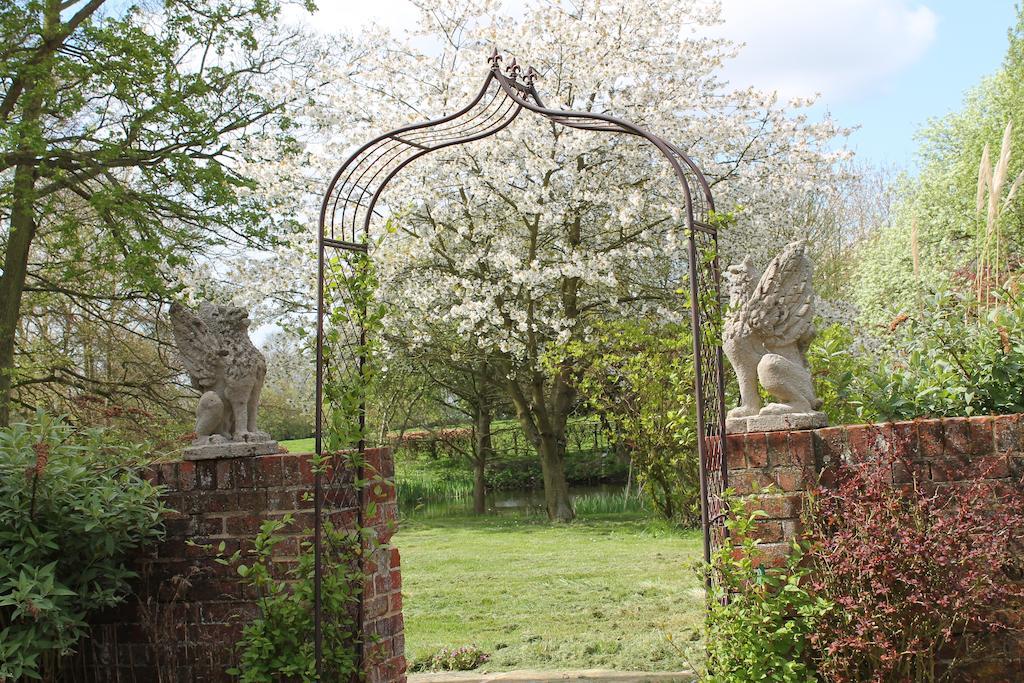 Colston Hall Farmhouse B&B Framlingham Eksteriør bilde
